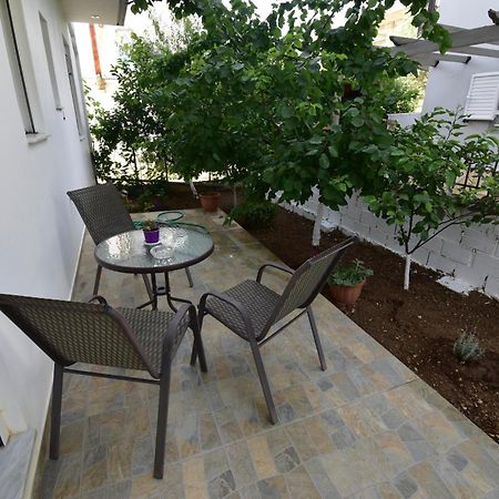 Magenta Apartman Igumeníca Kültér fotó